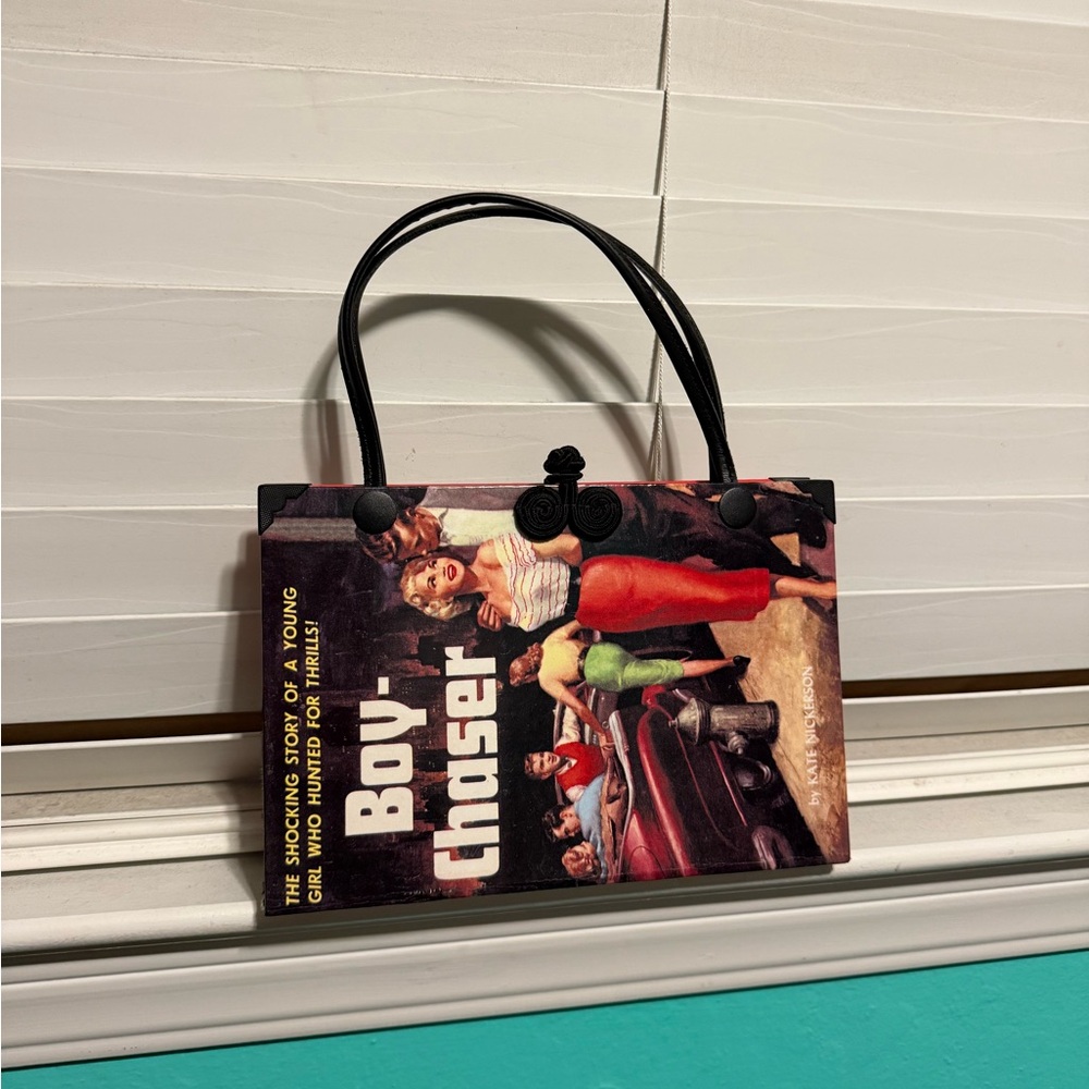 Vintage Maddie Powers Book Purse